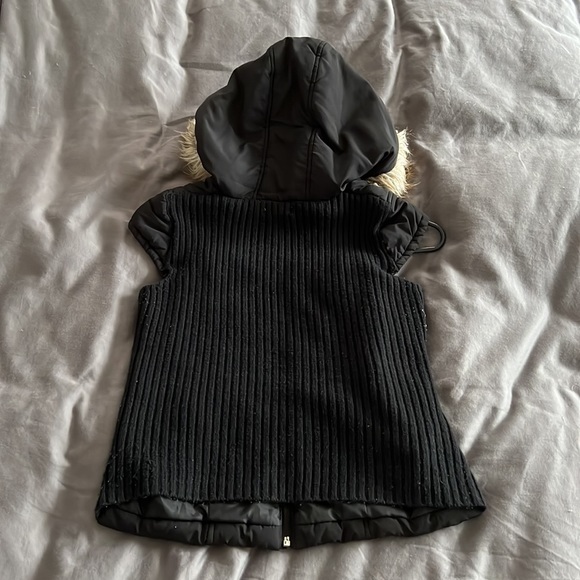 Black Vest - Picture 3 of 3